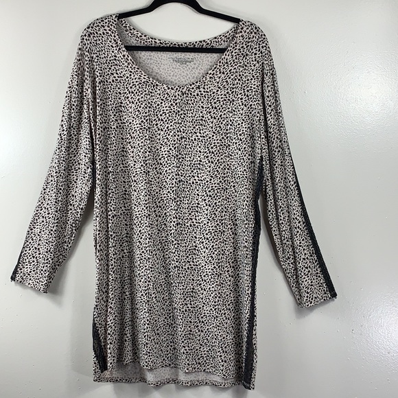 Animal Print Victoria Secret Sleep wear medium - Picture 1 of 7